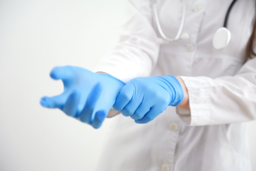 Nitrile & Vinyl Gloves